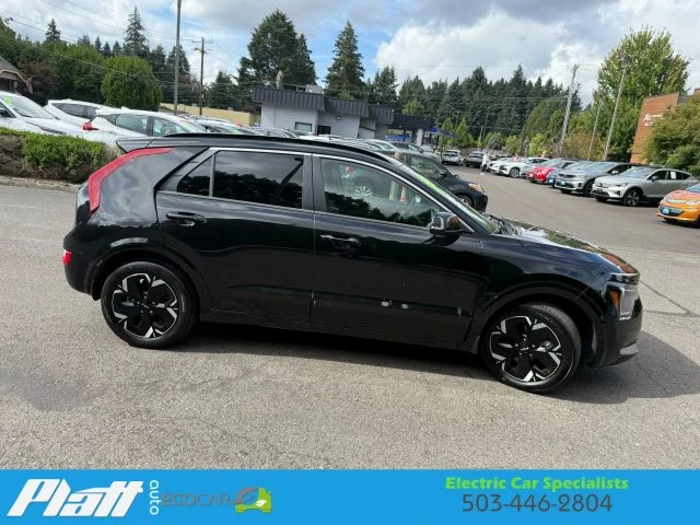 2023 Kia Niro - Image 10 of 12