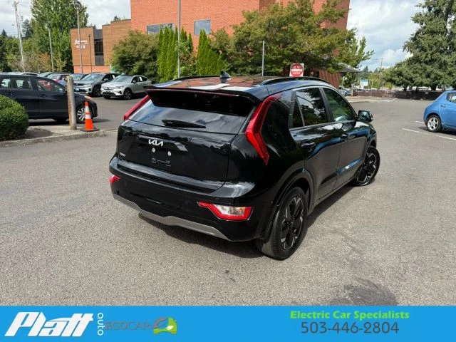 2023 Kia Niro - Image 8 of 21