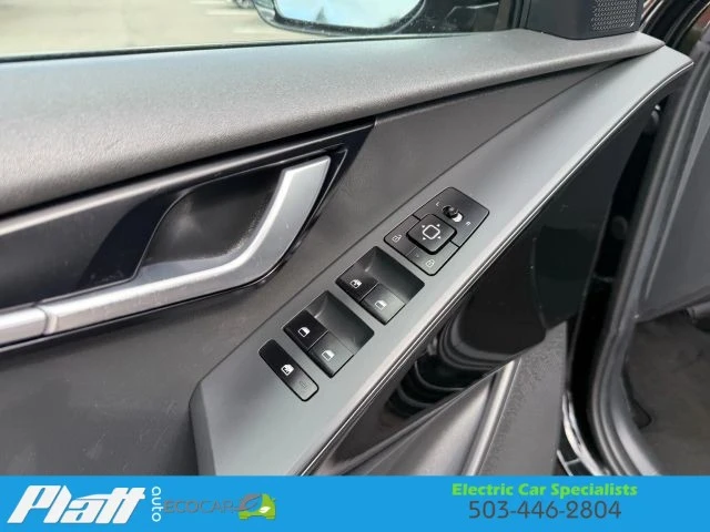 2023 Kia Niro - Image 15 of 21