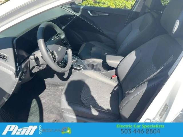 2023 Kia Niro - Image 22 of 31