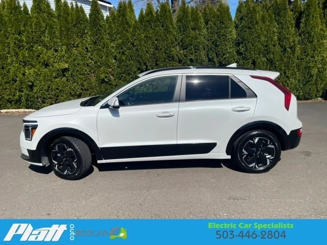 2023 Kia Niro - Image 5 of 31