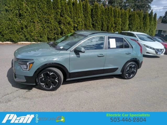 2023 Kia Niro - Image 17 of 21