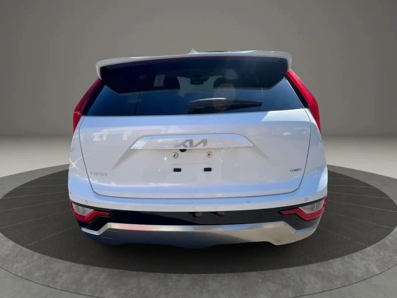 2023 Kia Niro - Image 5 of 12