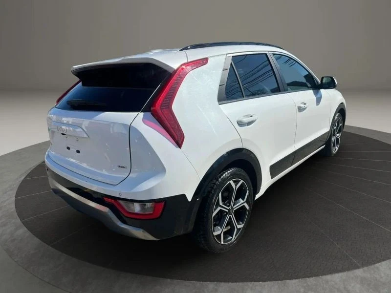 2023 Kia Niro - Image 4 of 12