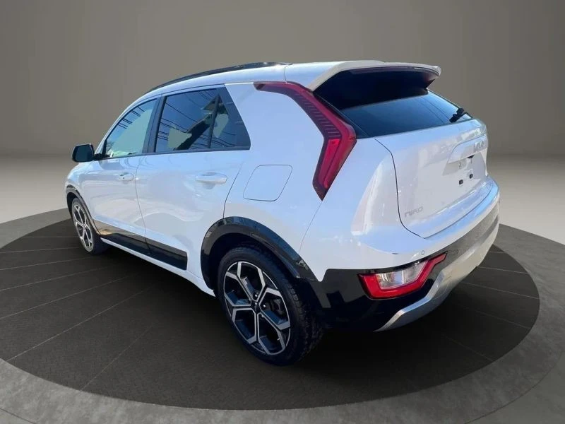 2023 Kia Niro - Image 6 of 12