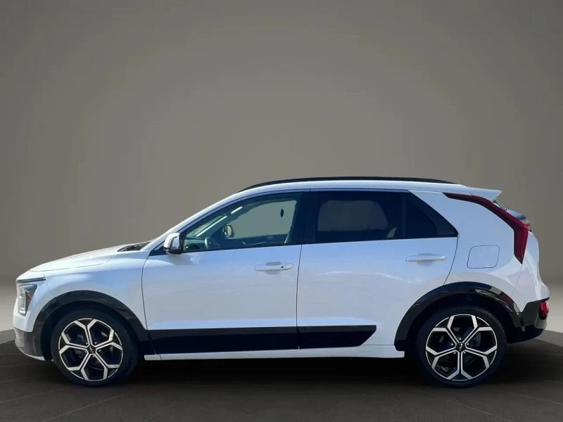 2023 Kia Niro - Image 7 of 12