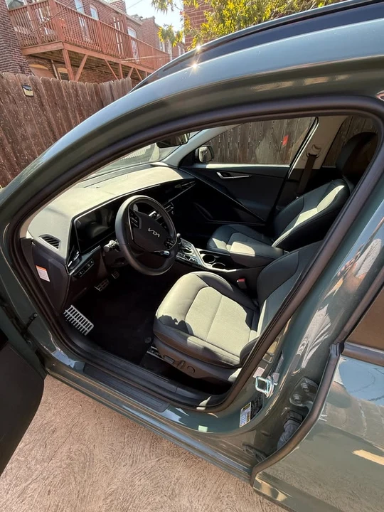 2023 Kia Niro - Image 10 of 14
