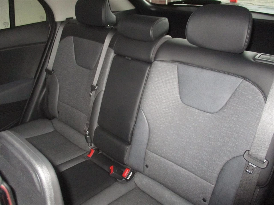 2023 Kia Niro - Image 24 of 31