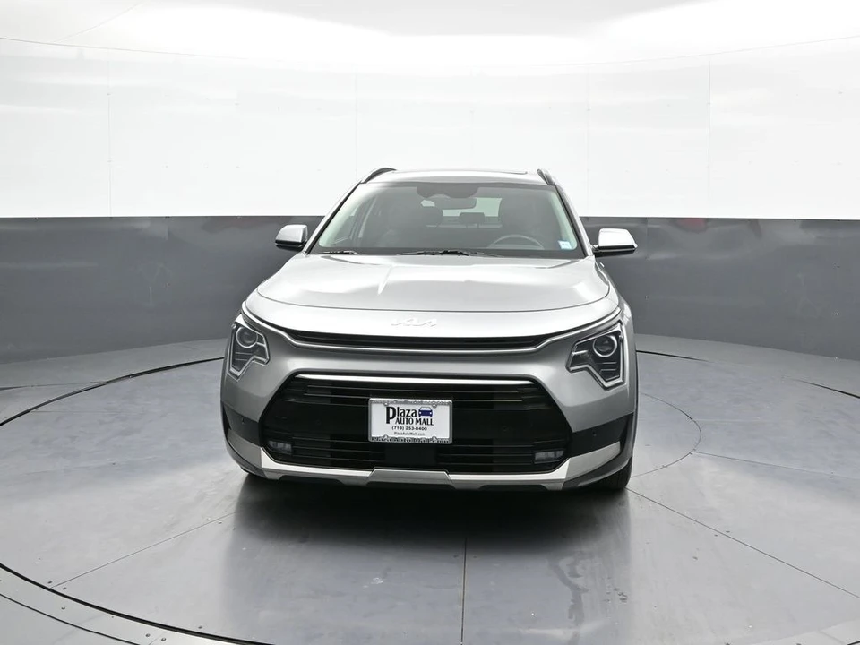 2023 Kia Niro - Image 2 of 12