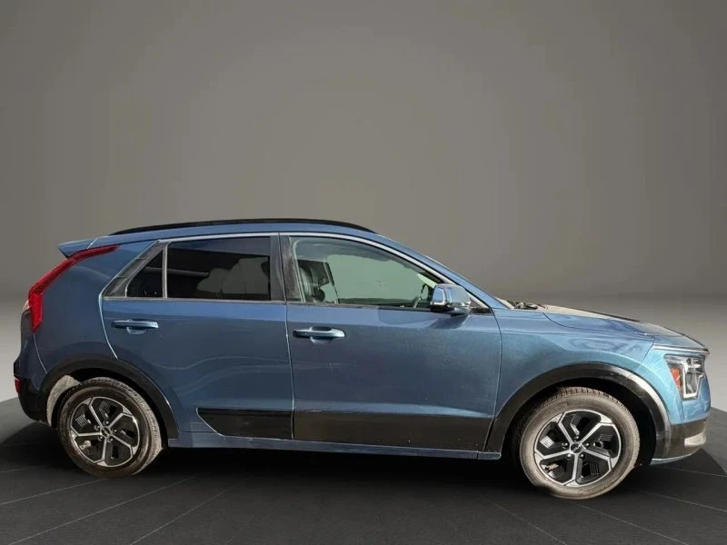 2023 Kia Niro - Image 4 of 12