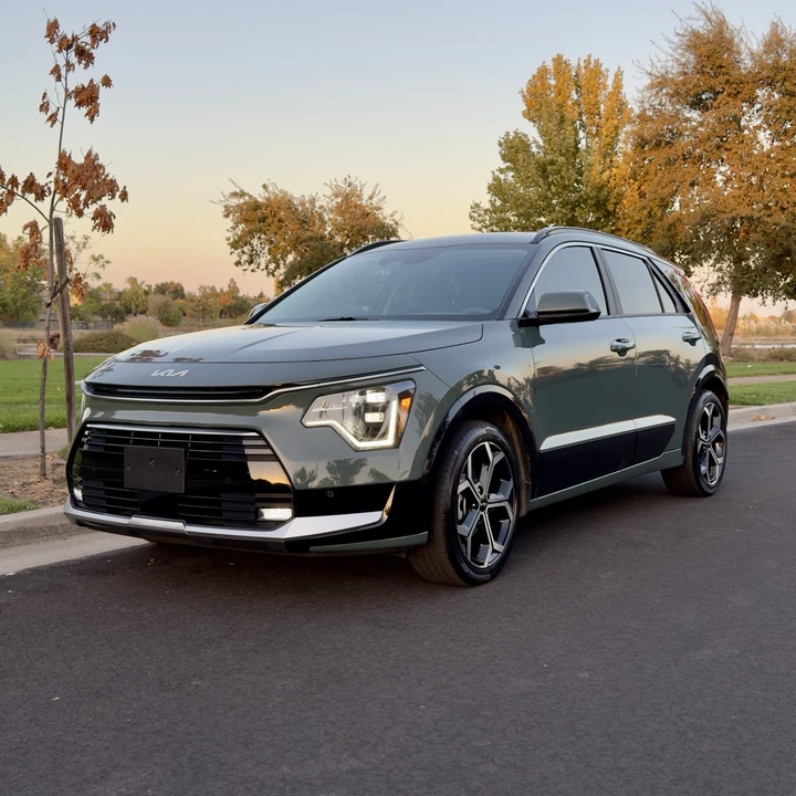2023 Kia Niro - Image 3 of 15
