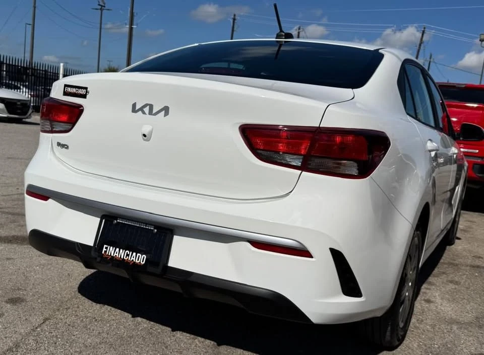 2023 Kia Rio - Image 2 of 6