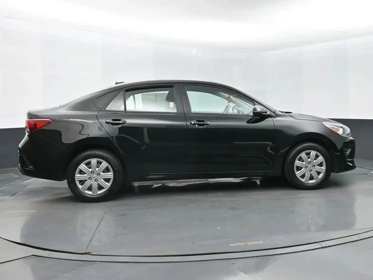 2023 Kia Rio - Image 4 of 12