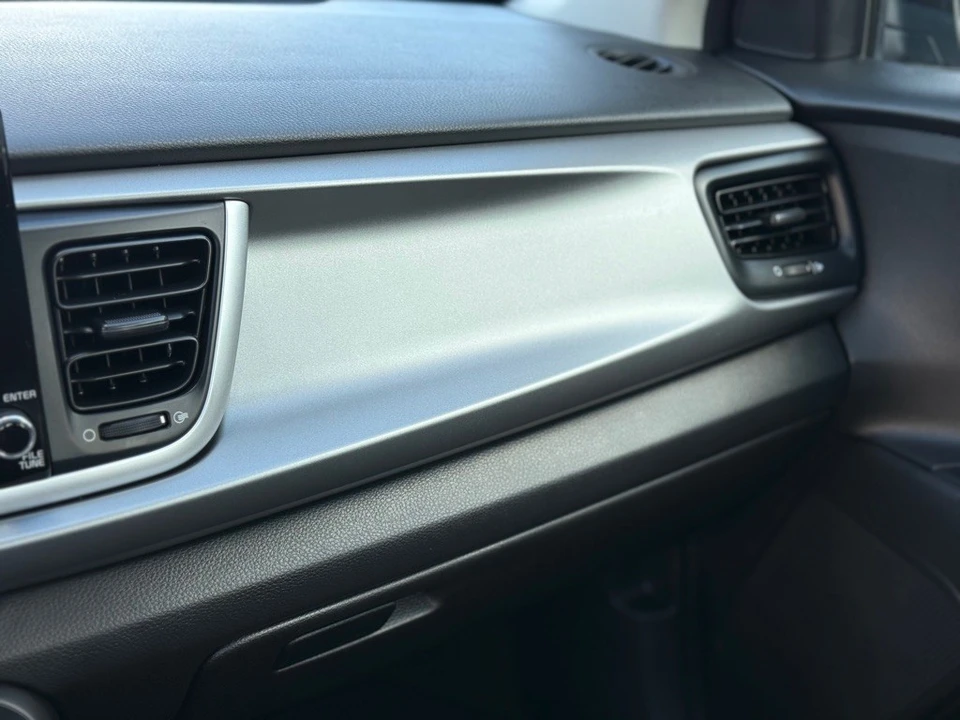 2023 Kia Rio - Image 18 of 21