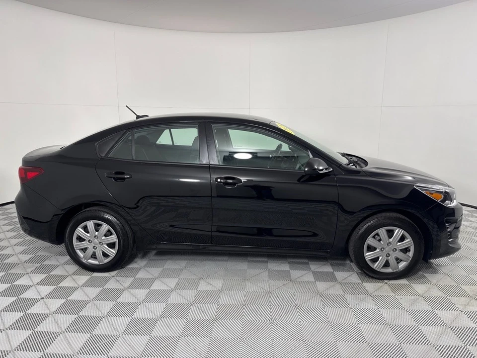 2023 Kia Rio - Image 4 of 12