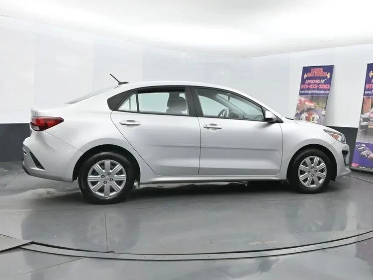 2023 Kia Rio - Image 4 of 12