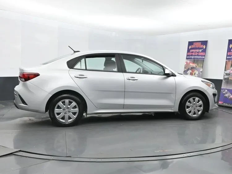 2023 Kia Rio - Image 4 of 12