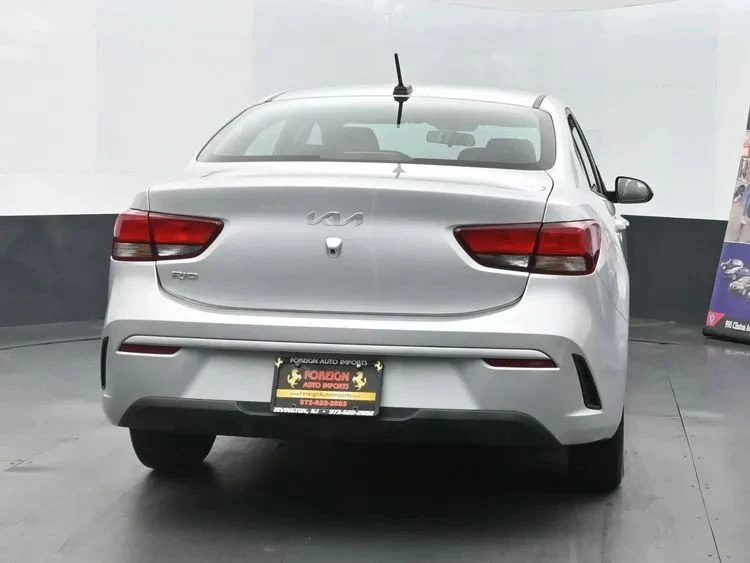 2023 Kia Rio - Image 8 of 12