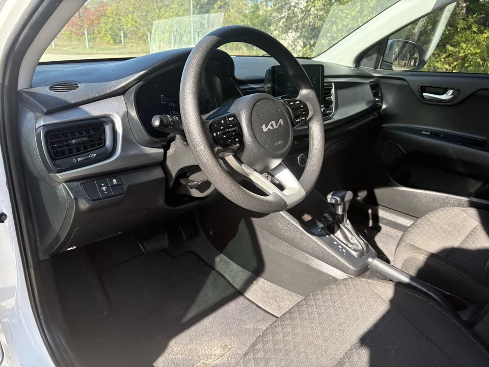 2023 Kia Rio - Image 9 of 21