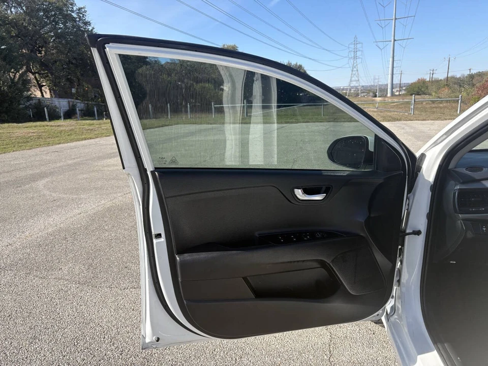 2023 Kia Rio - Image 12 of 21