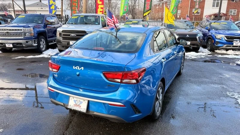 2023 Kia Rio - Image 7 of 12