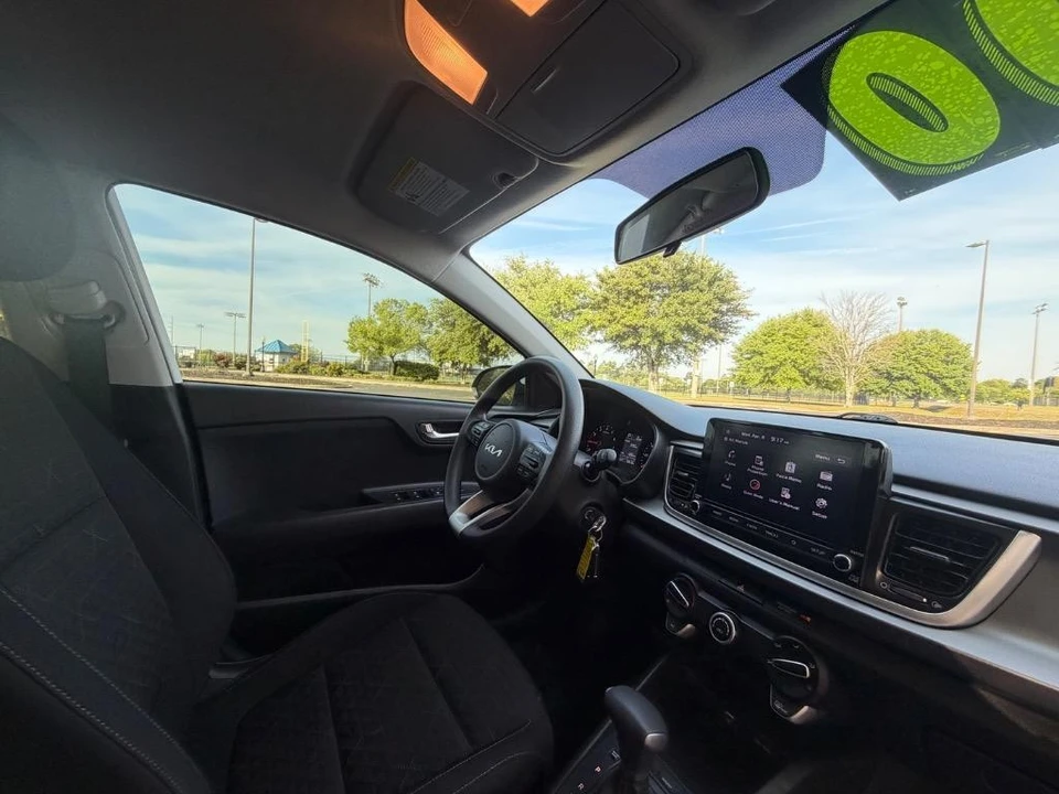 2023 Kia Rio - Image 19 of 21
