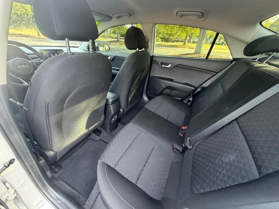 2023 Kia Rio - Image 16 of 21