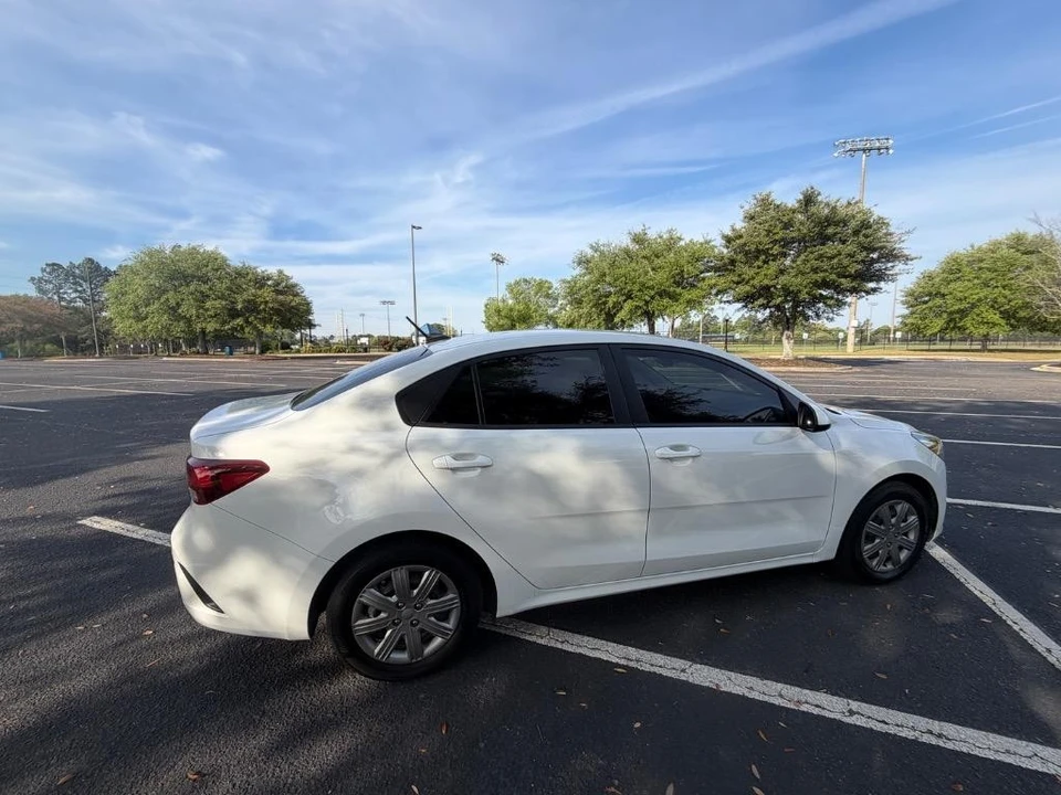 2023 Kia Rio - Image 18 of 21