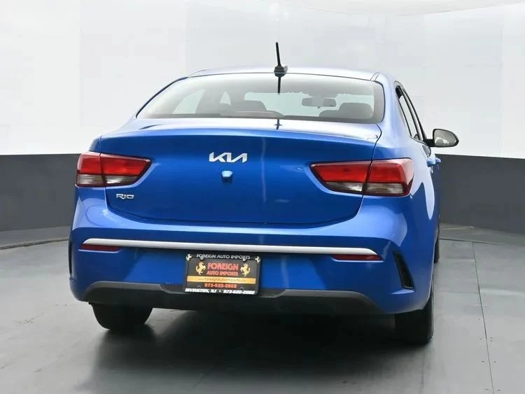 2023 Kia Rio - Image 8 of 12
