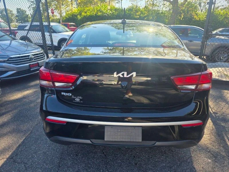 2023 Kia Rio - Image 3 of 12