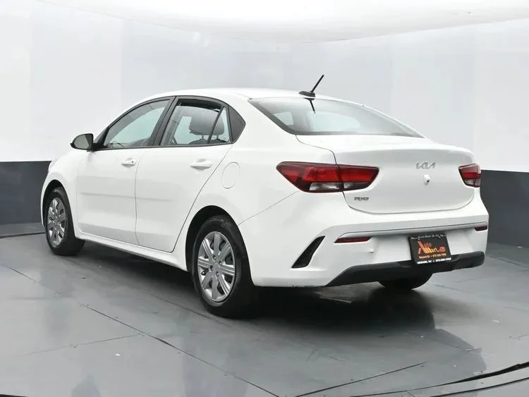 2023 Kia Rio - Image 9 of 12