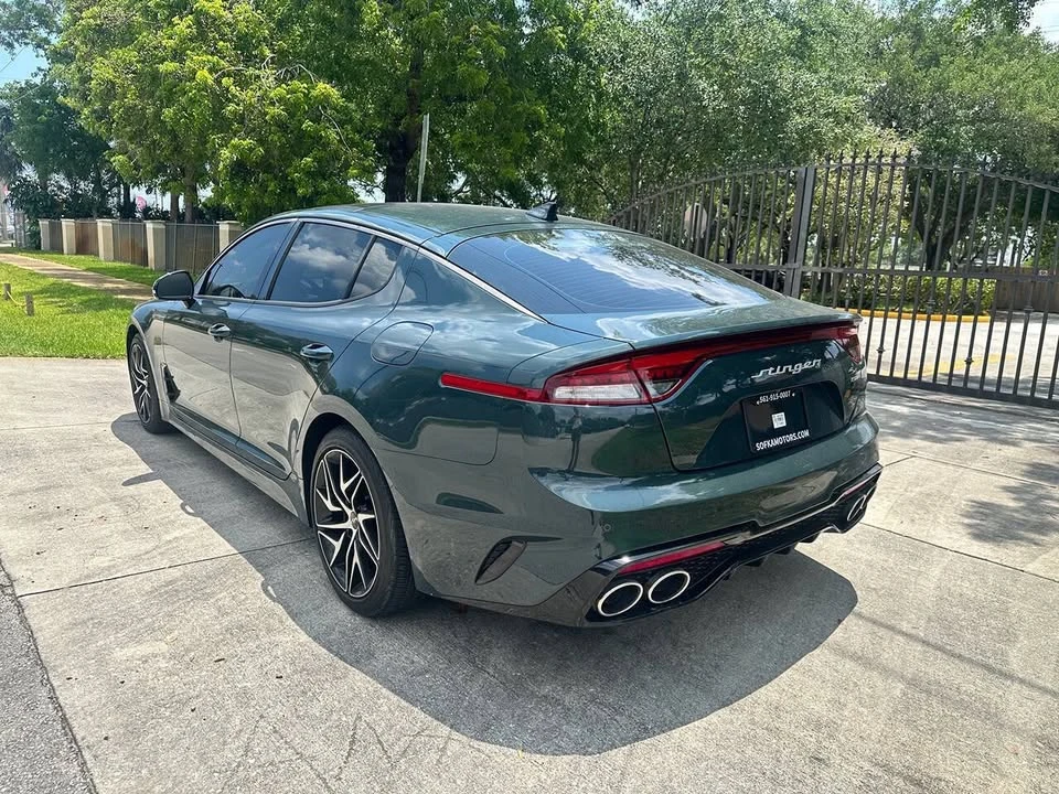 2023 Kia Stinger - Image 9 of 20