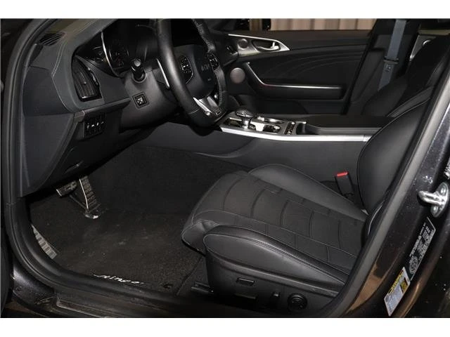 2023 Kia Stinger GT - Image 8 of 18