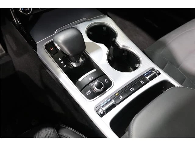 2023 Kia Stinger GT - Image 14 of 18