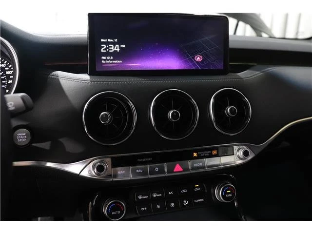 2023 Kia Stinger GT - Image 13 of 18