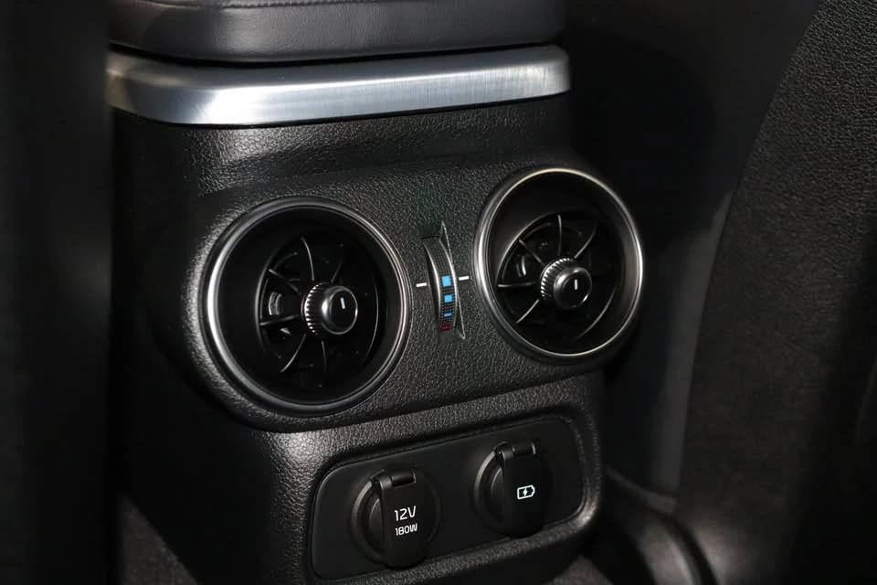 2023 Kia Stinger GT - Image 10 of 20
