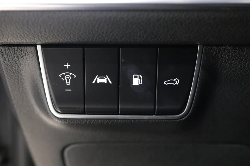 2023 Kia Stinger GT - Image 19 of 20