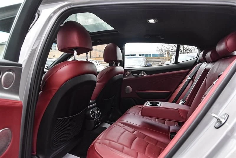 2023 Kia Stinger GT - Image 9 of 18