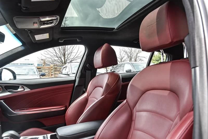 2023 Kia Stinger GT - Image 11 of 18