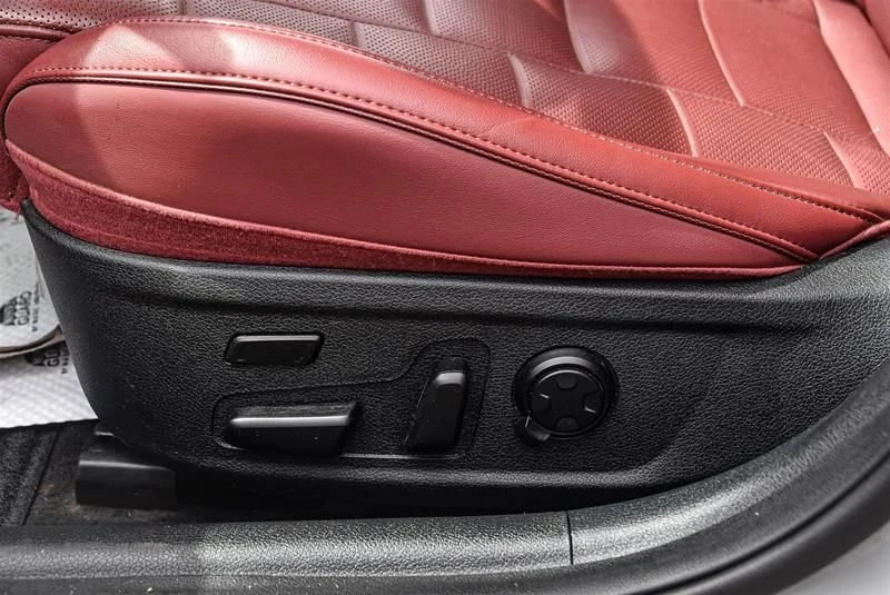2023 Kia Stinger GT - Image 18 of 18
