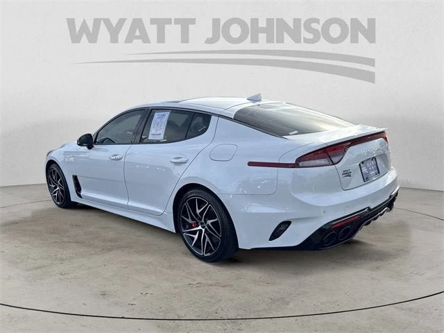 2023 Kia Stinger - Image 4 of 13