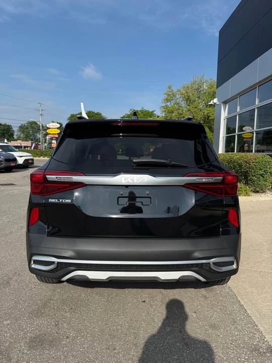 2023 Kia Seltos - Image 5 of 14