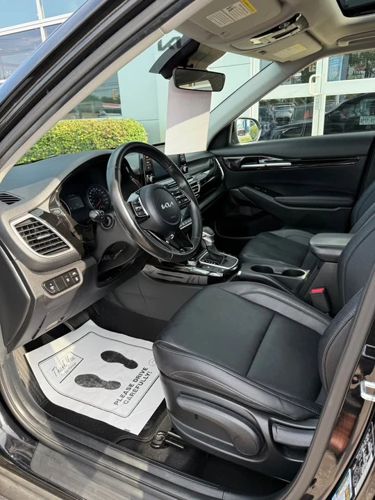 2023 Kia Seltos - Image 8 of 14