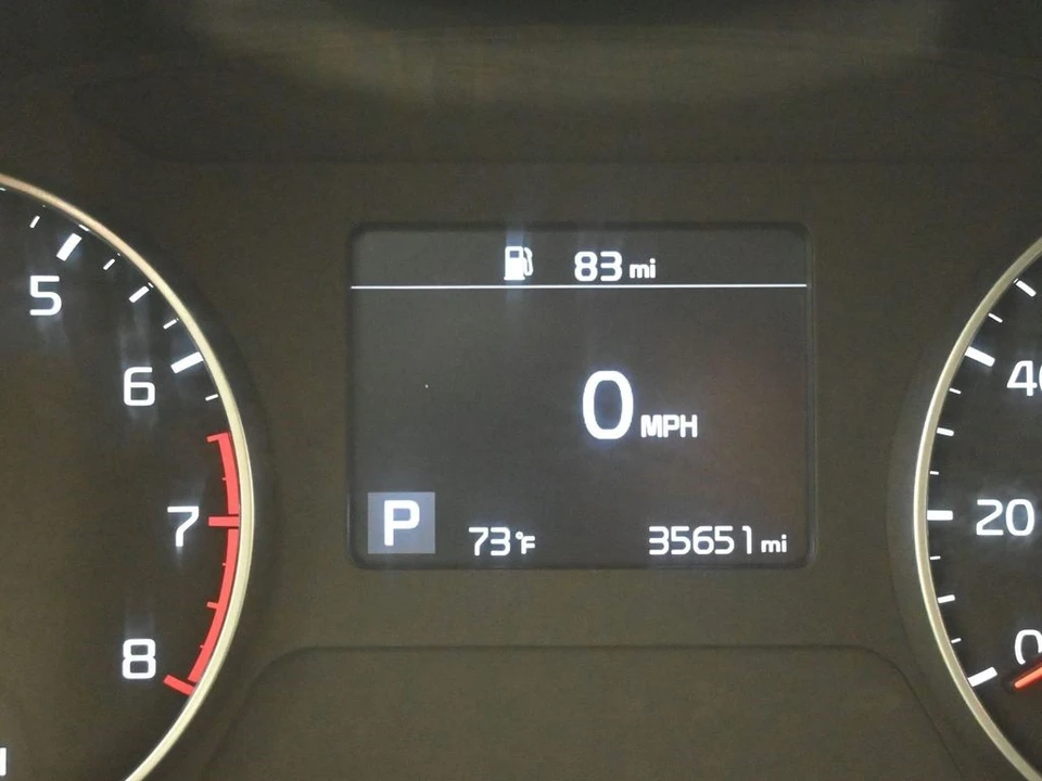2023 Kia Seltos - Image 16 of 21