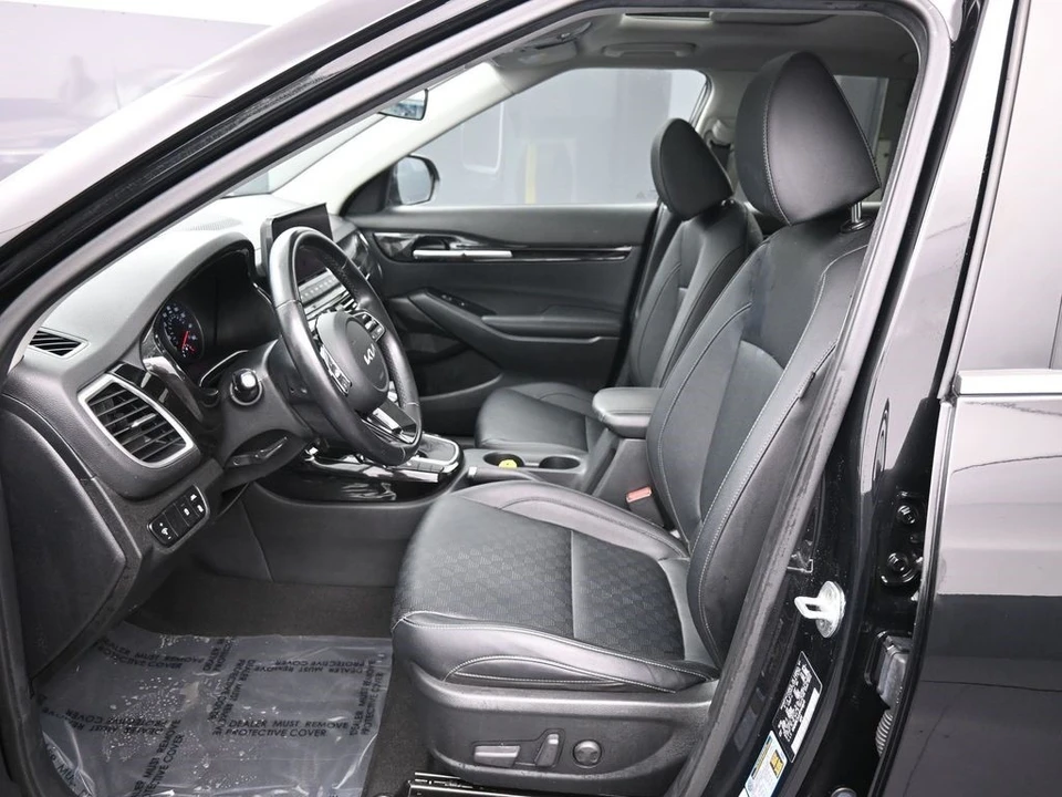 2023 Kia Seltos - Image 19 of 21