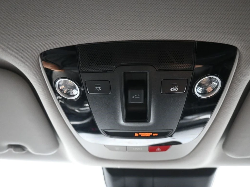 2023 Kia Seltos - Image 17 of 21