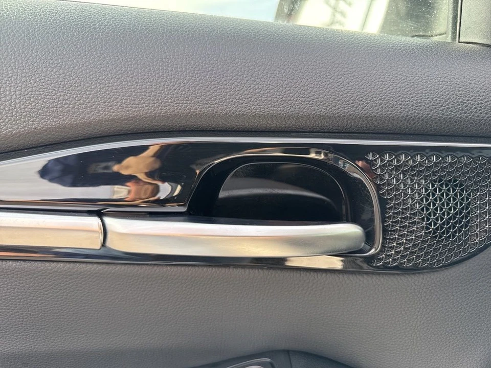 2023 Kia Seltos - Image 12 of 31