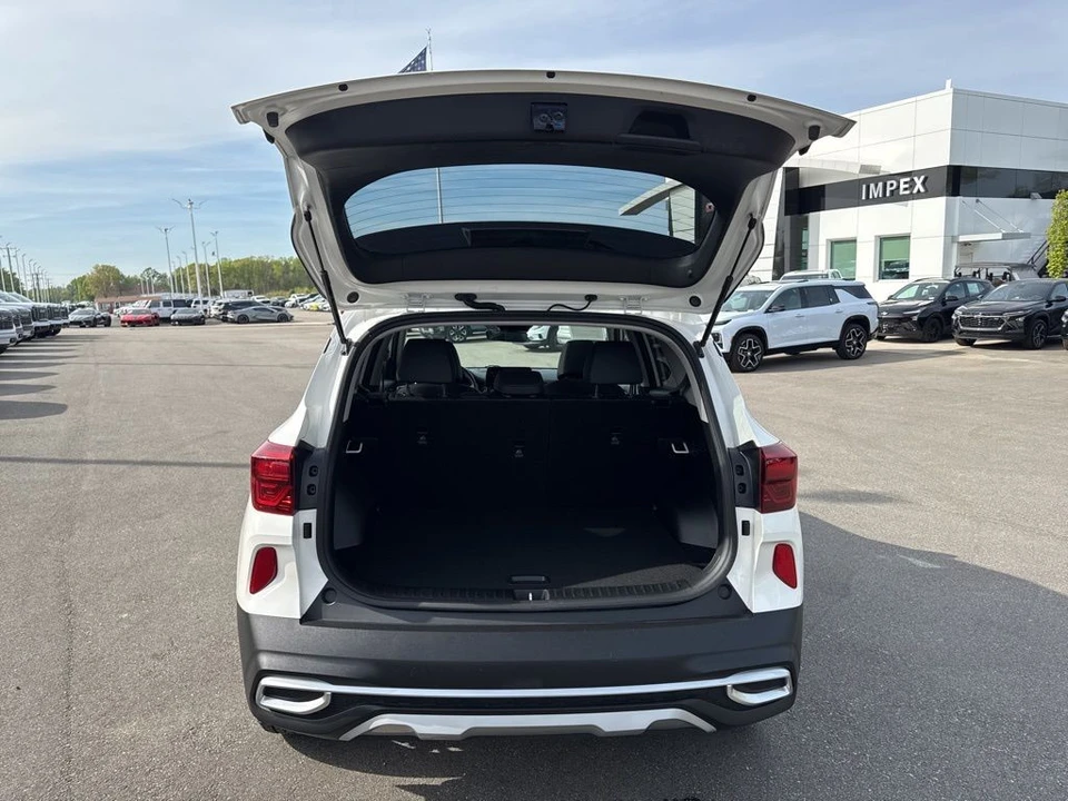 2023 Kia Seltos - Image 30 of 31