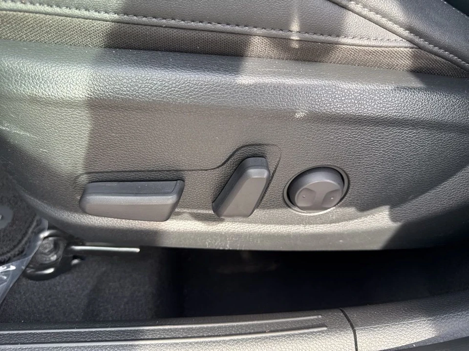 2023 Kia Seltos - Image 11 of 31