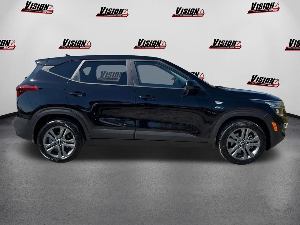 2023 Kia Seltos - Image 4 of 12